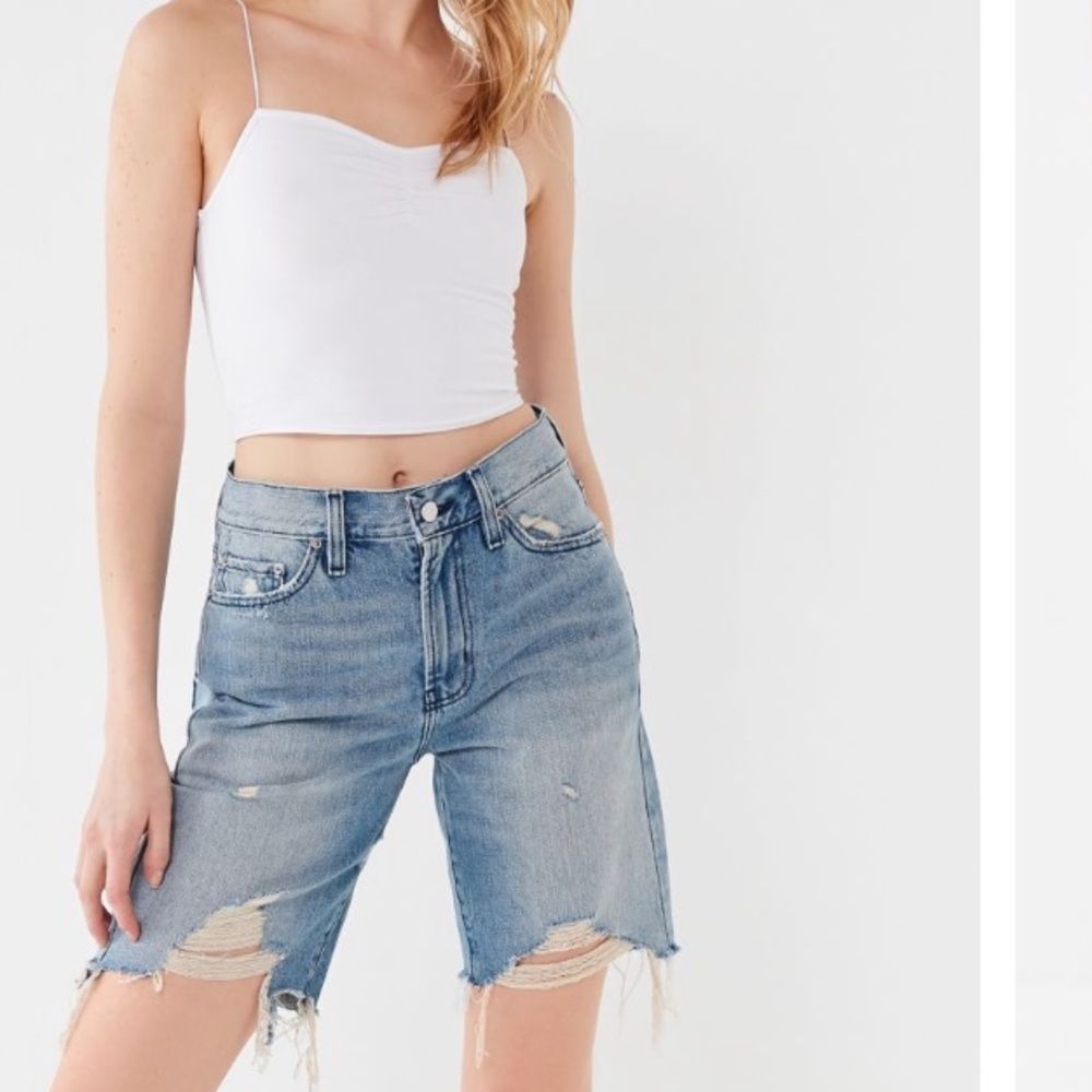 BDG Boyfriend Low-Rise Short